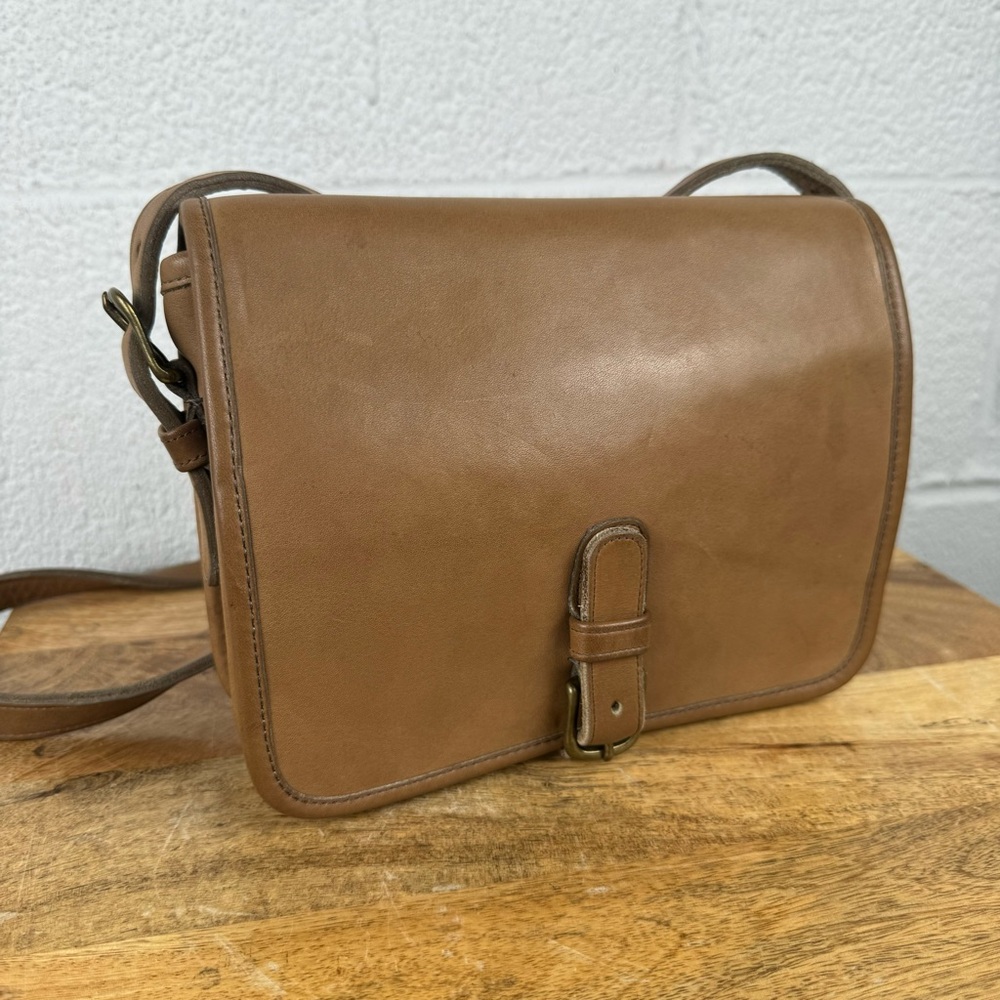 Vintage Coach Medium Saddle Pouch Crossbody Glove-Tanned Leather – Made in NYC